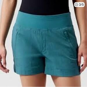 Athleta Trekkie North Short